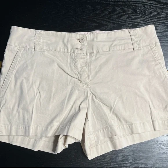 New York & Company Shorts Size 10 Khaki EUC - Picture 5 of 10